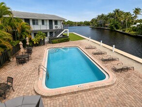 Building Photo - 1814 E Oakland Park Blvd