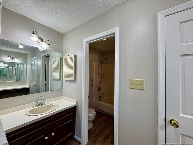 Building Photo - 389 Conifer Dr