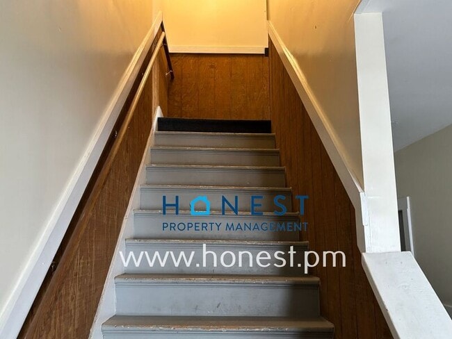 Building Photo - 47 James St