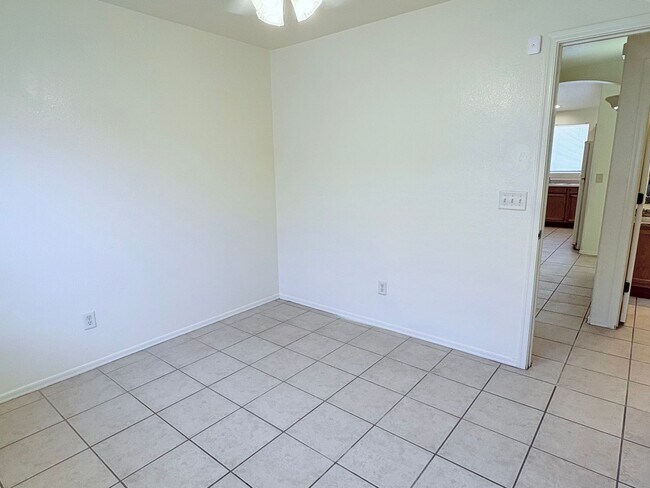 Building Photo - 3 bed/2 bath home on the north west side with garage and fenced yard