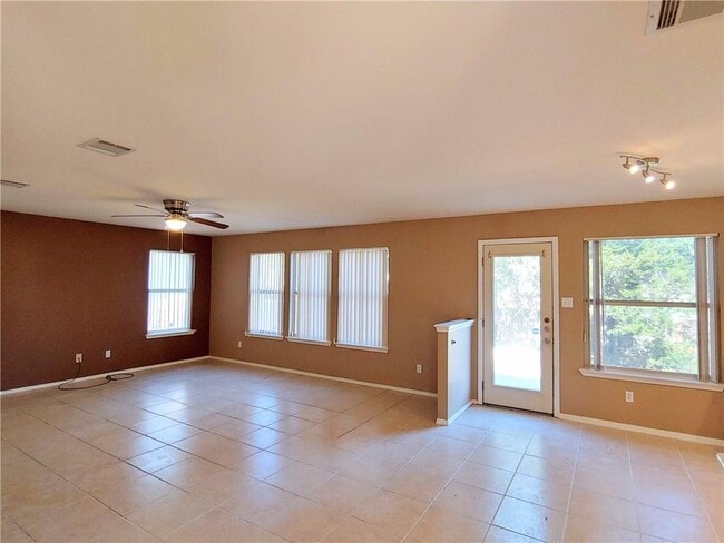 Building Photo - 1101 Wood Creek Dr