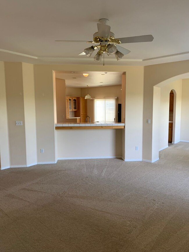 Building Photo - 3 Bedroom 2 Bath Home in Cul-De-Sac