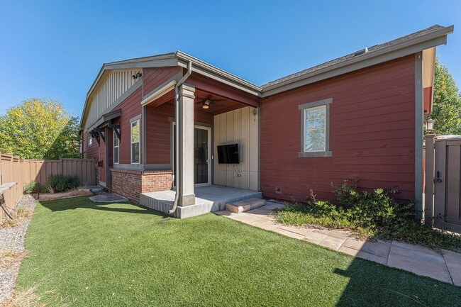 Building Photo - 3 bed/3 bath Amazing House close to Stanle...