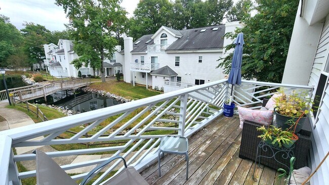 Building Photo - 457 Seahorse Run