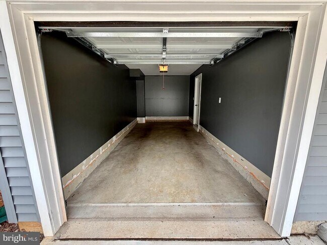 Building Photo - 70 Caswell Dr
