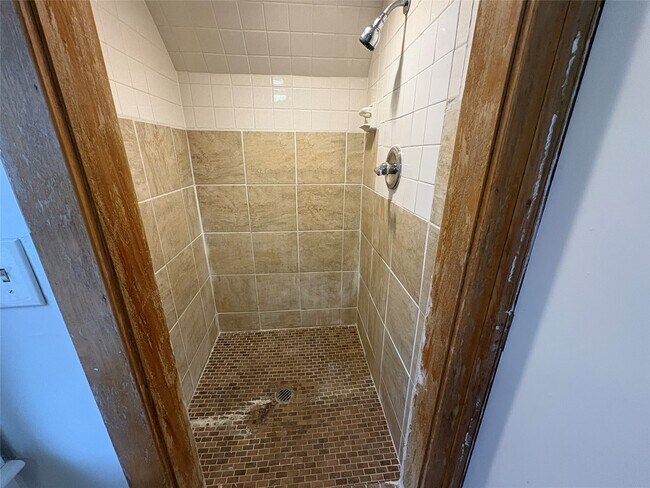 Building Photo - 24 Baxter St