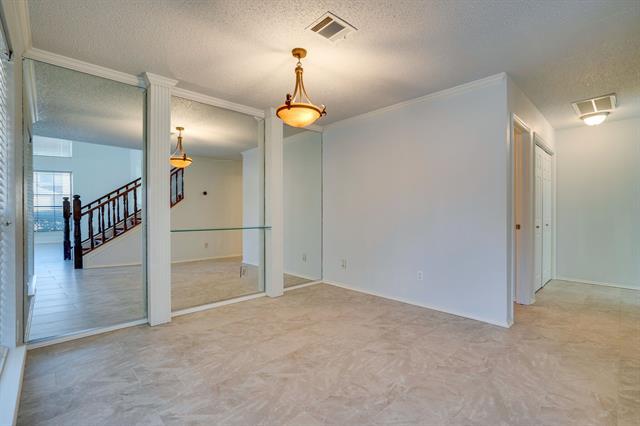 Building Photo - 329 Parkway Blvd