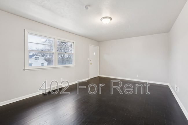 Building Photo - 3823 Saratoga St