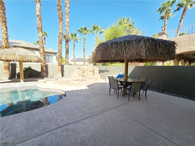 Building Photo - 2522 Furnace Creek Ave