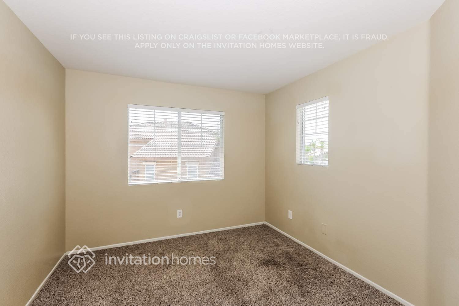 Building Photo - 26186 Lawrence Union Dr