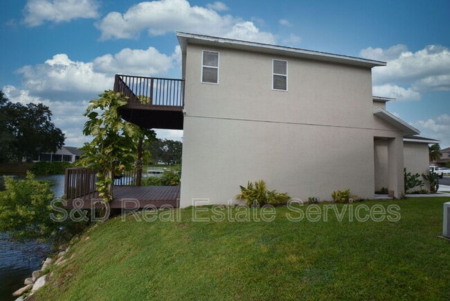 Building Photo - 2010 Hatteras Point