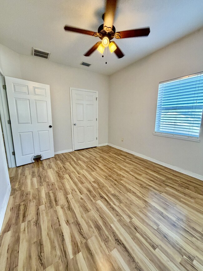 Building Photo - 4848 Tampa Downs Blvd