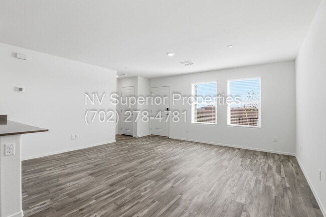 Building Photo - Aliante!! Never lived in!!! Gated!! Community Pool!!! Playground!! 2 Car Garage!! Tankless Hot wa...