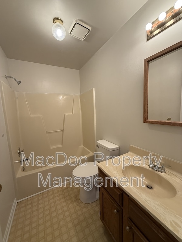 Building Photo - 200 Farrell Ln