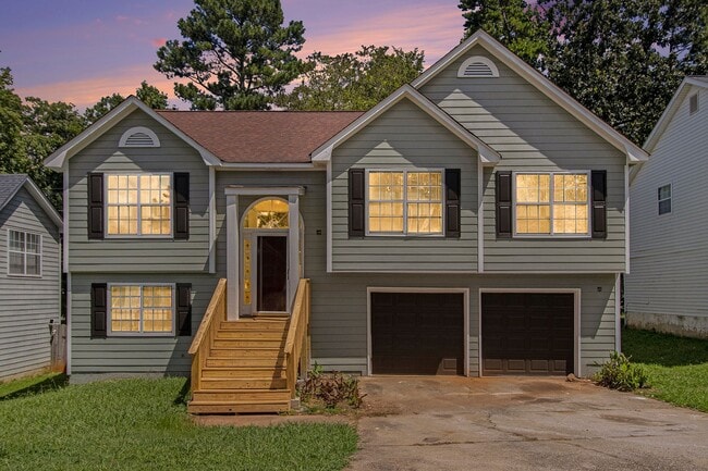 Building Photo - Rare Find: 4 Bedroom + 3 Bathroom + 2-Car ...