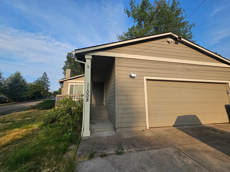 Primary Photo - 11008 SW 47th Ave