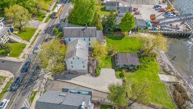 Building Photo - 624 Quinnipiac Ave