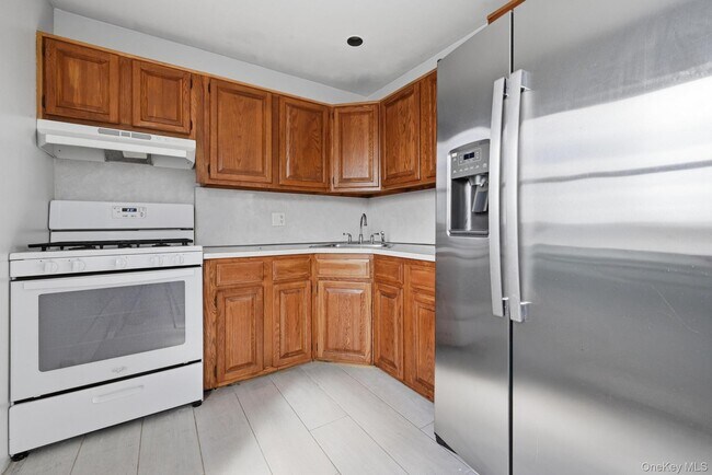 Building Photo - 144-10 256th St