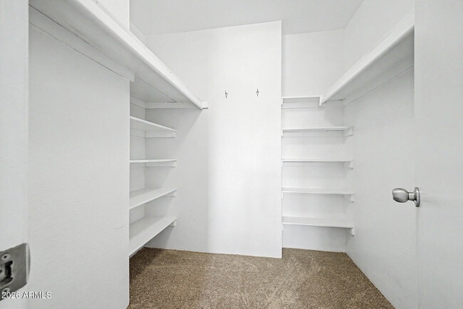 Building Photo - 5995 N 78th St