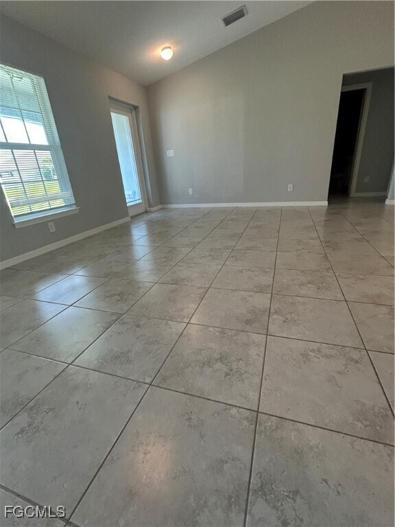 Building Photo - 1202 NW 22nd Ave