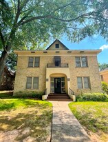 Building Photo - 607 Kirby Pl