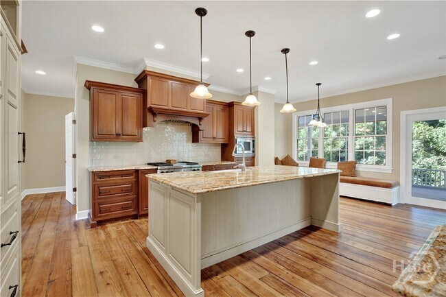 Building Photo - 5 Anchor Ct