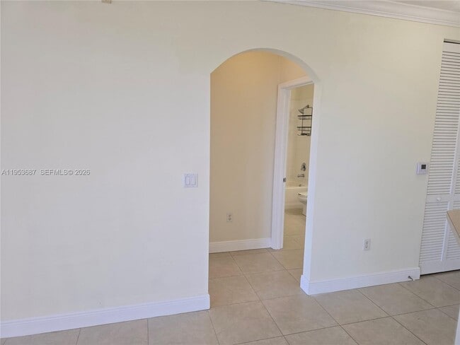 Building Photo - 4600 SW 160th Ave