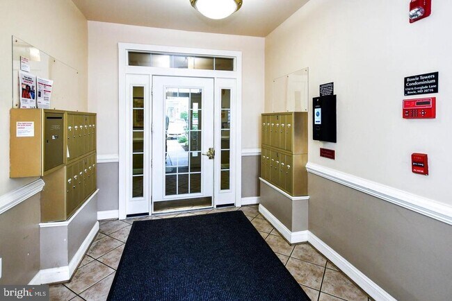 Building Photo - 15616 Everglade Ln