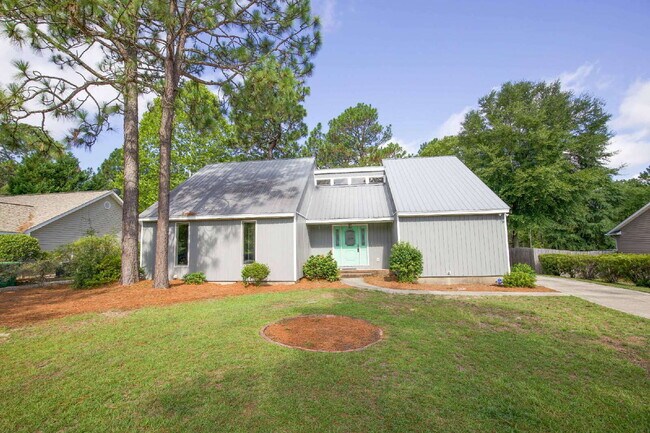 Building Photo - "Charming 3-Bedroom Retreat with Granite Touches and Cozy Fireplace on Winchester Rd!"