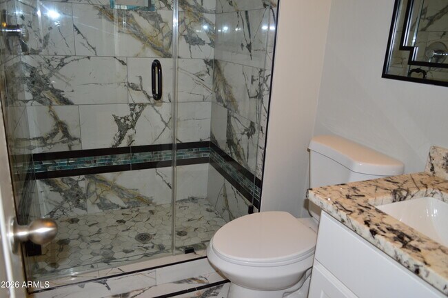 Building Photo - 1701 E Colter St