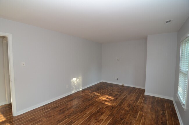 Building Photo - 4411 Fort Mchenry Pkwy