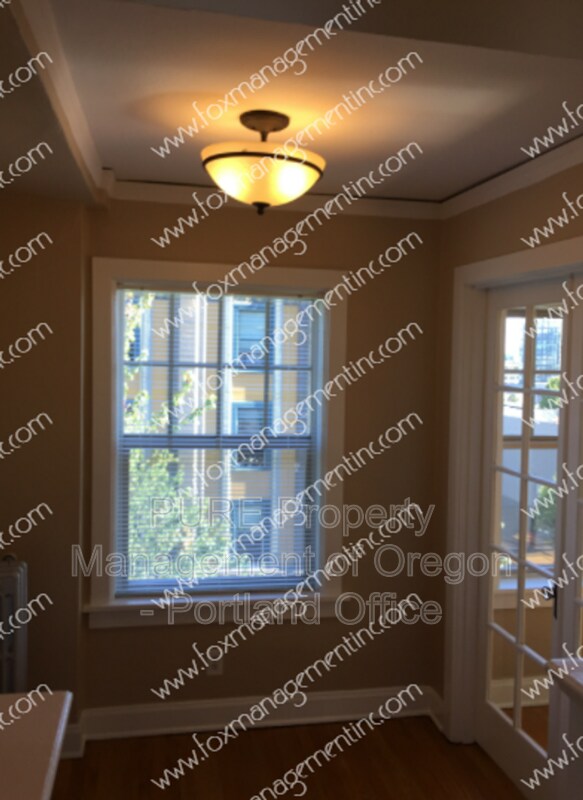 Building Photo - 709 SW 16th Ave
