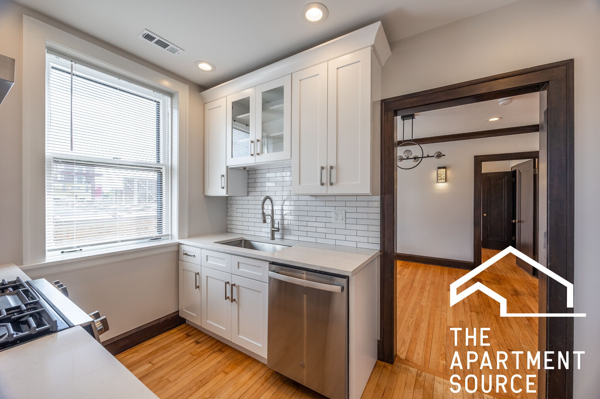 Building Photo - 6409 N Talman Ave