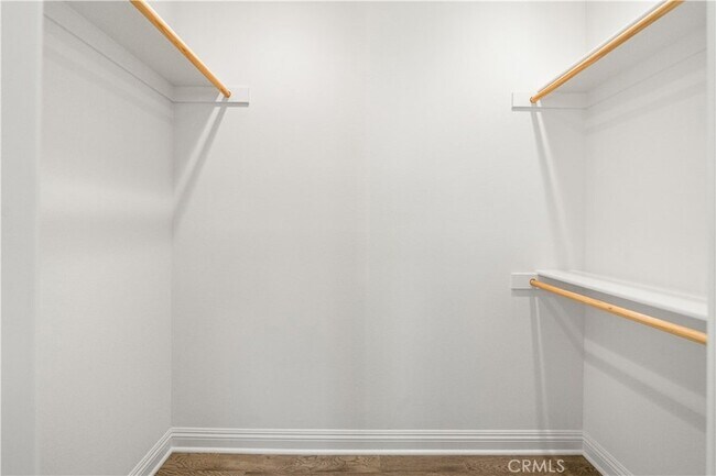 Building Photo - 1151 Summit Oak Dr