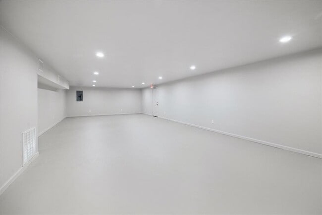 Building Photo - 1514 Mercury Dr