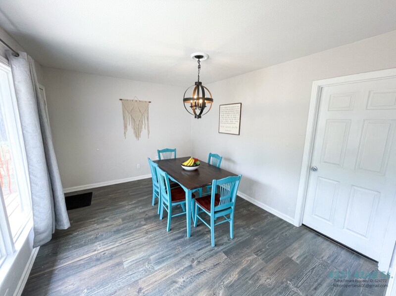 Building Photo - 4311 42nd St