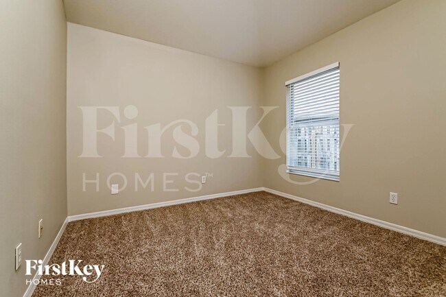 Building Photo - 4413 Winding River Dr