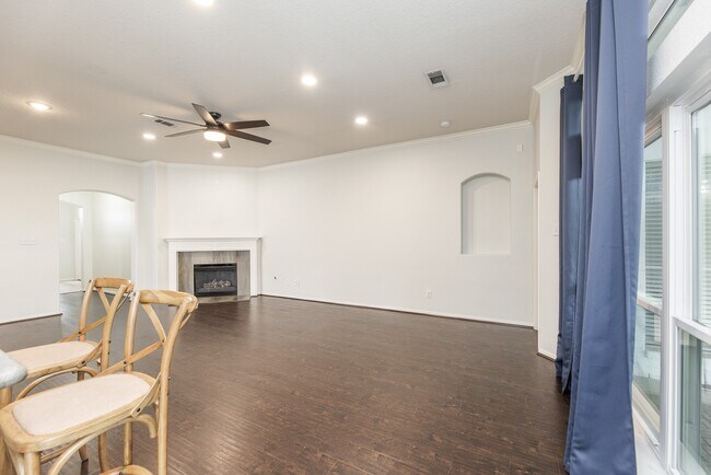 Building Photo - 21403 Hadrian Dr