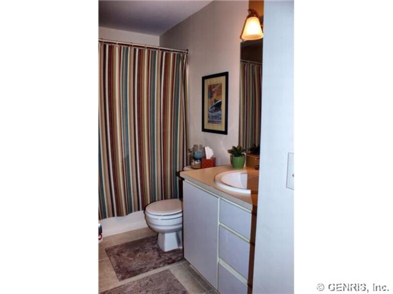 Main Bath - 1174 Cunningham Dr
