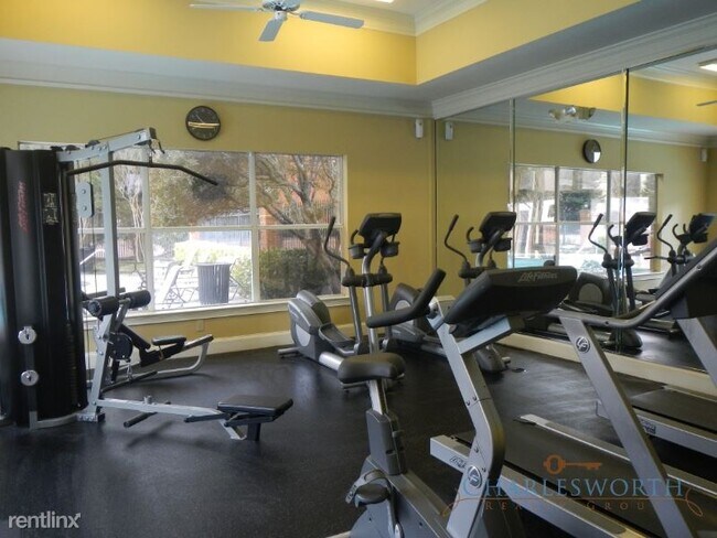 Building Photo - 2 br, 2 bath Townhome - Piedmont