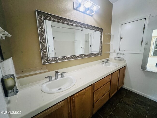 Building Photo - 513 Cypress Point Dr