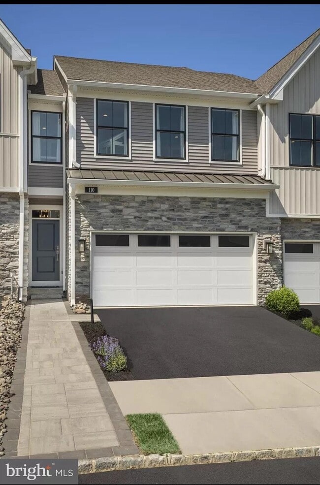 Building Photo - 110 Segel Dr