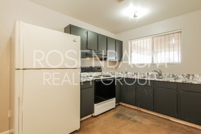 Building Photo - 918 S 1st Ave