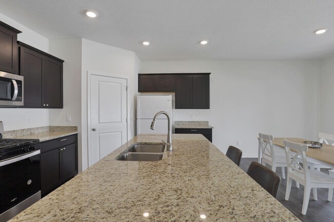 Building Photo - 567 Faulkner Dr