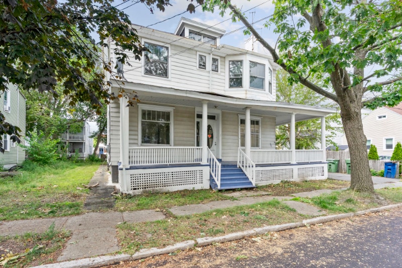 Primary Photo - 4 Amity St
