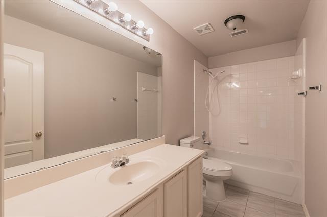 Building Photo - 2668 Redcedar Dr
