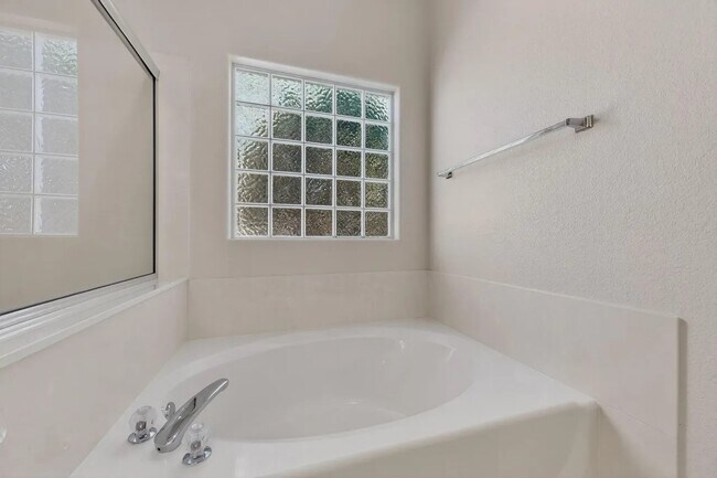 Building Photo - 3812 Pinon Jay Ct NW