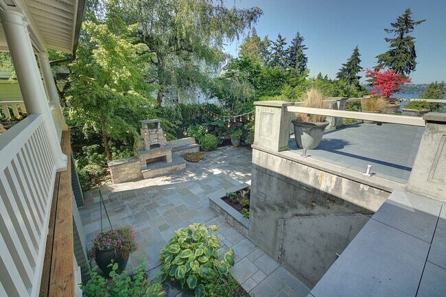 Building Photo - 5Bd/3.5Ba Medina House