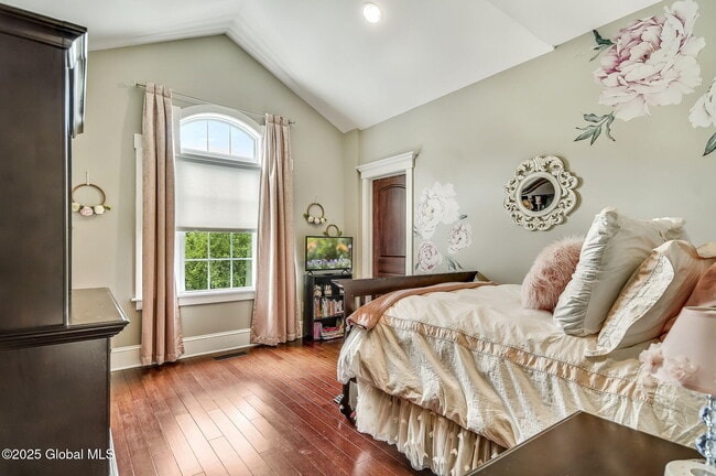 Building Photo - 20 Heather Ridge Rd