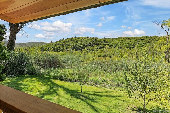 Building Photo - 222 Bog Hollow Rd